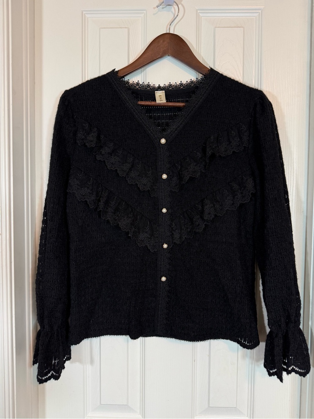 Vintage Black Lace Ruffle Blouse Women’s Medium Pearl Button Cottagecore Top - Picture 2 of 13